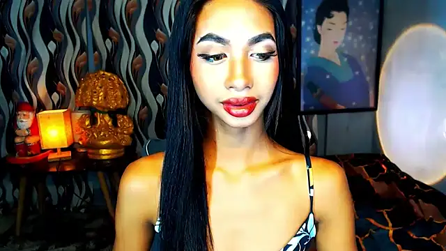 Snapshot of PrettyLatiina chatting on 18, 12, 2024 PrettyLatiina online show from 18, 12, 2024