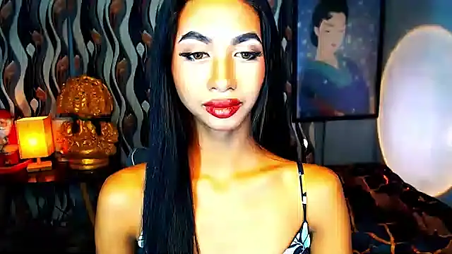 Snapshot of PrettyLatiina chatting on 19, 12, 2024 PrettyLatiina online show from 19, 12, 2024