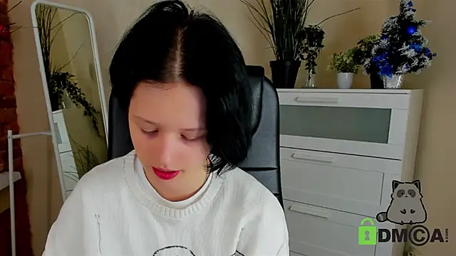 Alina Mills online show from 12, 1, 2025