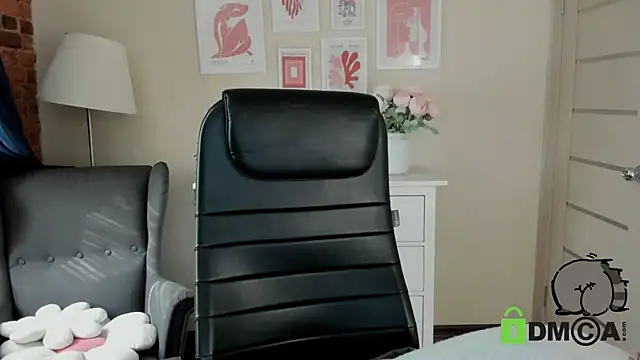 Alina Mills online show from 3, 10, 2025