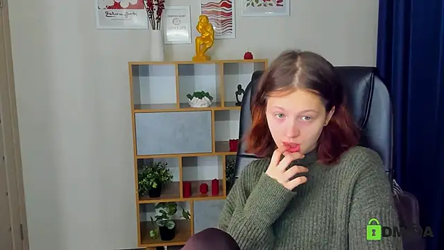 Alina Mills online show from 17, 11, 2025