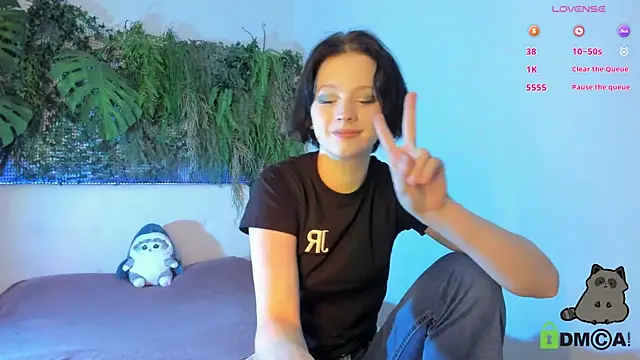 Alina Mills online show from 24, 1, 2025