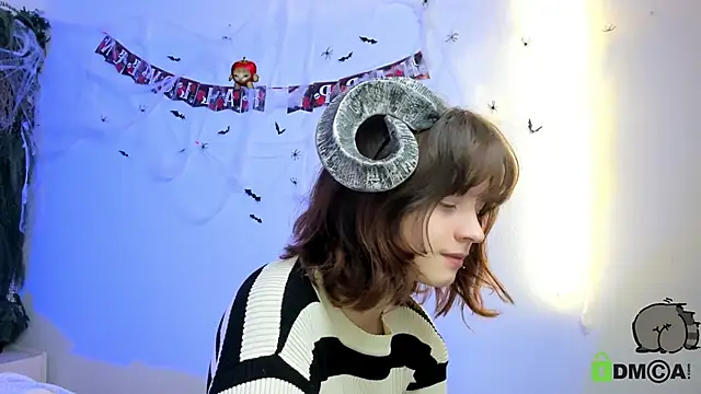 Alina Mills online show from 27, 10, 2025