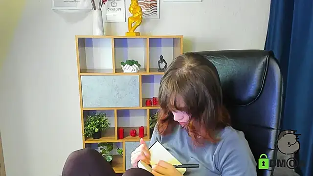 Alina Mills online show from 7, 11, 2025