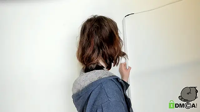 Alina Mills online show from 28, 9, 2025