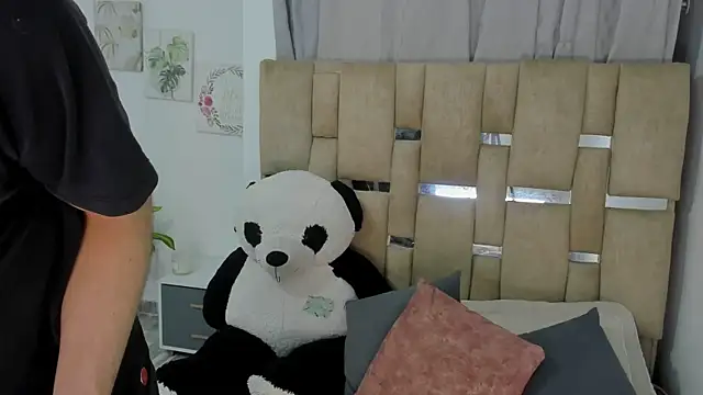 Snapshot of Black_Rose2 chatting on 22, 4, 2026 Black Rose2 online show from 22, 4, 2026