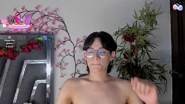 Black Rose2 online show from 28, 9, 2025