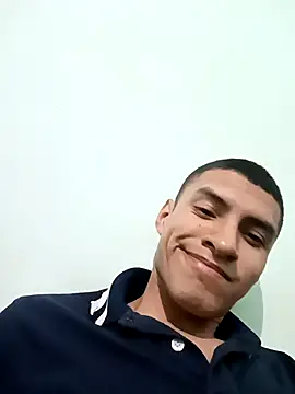 Rogersmit2 online show from 4, 10, 2025