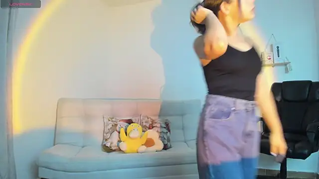 AprilDubois online show from 5, 12, 2024