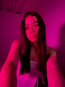 AprilDubois online show from 5, 11, 2025