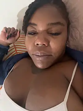 Goddess Nafeesha online show from 1, 11, 2025