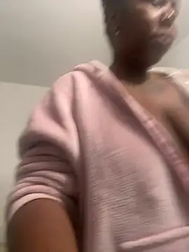 Goddess Nafeesha online show from 5, 11, 2025