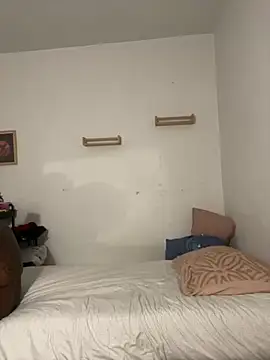 Goddess Nafeesha online show from 6, 10, 2025