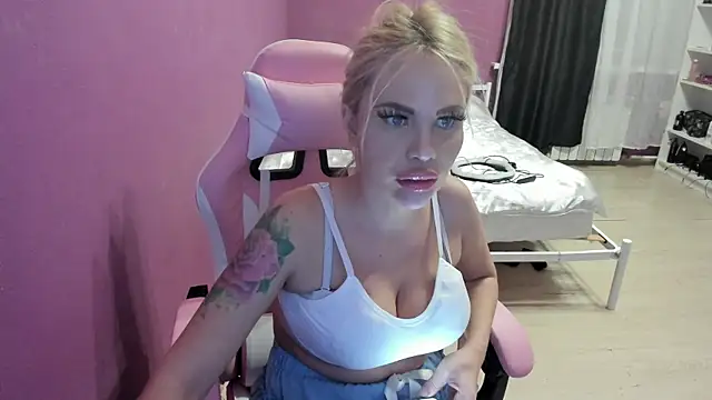 Lika8234 online show from 18, 9, 2025