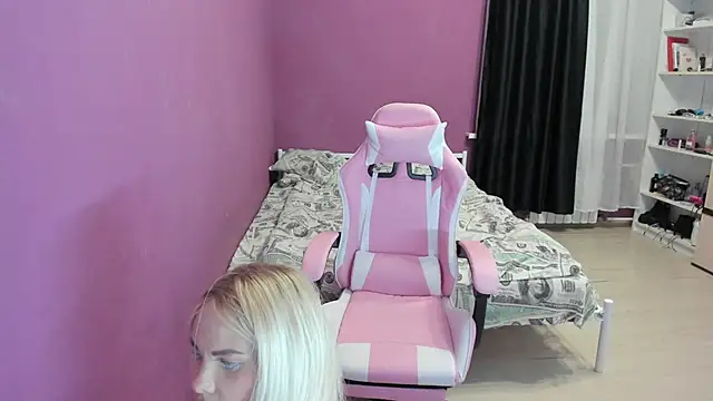 Lika8234 online show from 11, 9, 2025