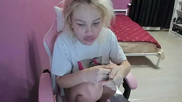 Lika8234 online show from 25, 9, 2025