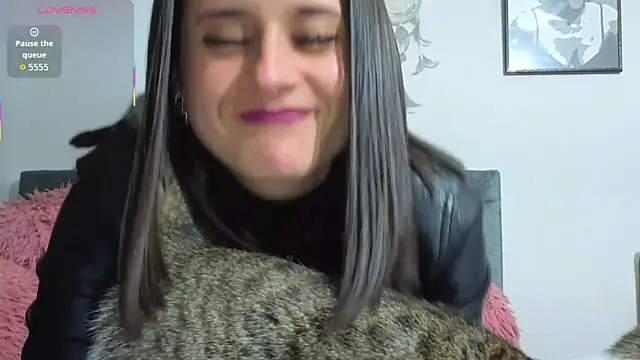 Alice milf  online show from 1, 10, 2025