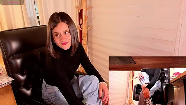 Alice milf  online show from 10, 11, 2025