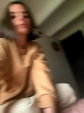 Alice milf  online show from 26, 11, 2025