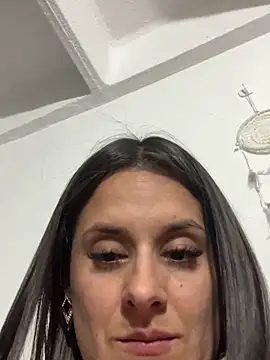 Alice milf  online show from 19, 10, 2025