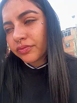  luna torres online show from 28, 2, 2026