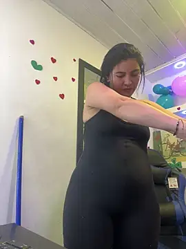  luna torres online show from 6, 4, 2026