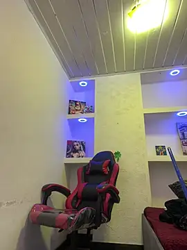  luna torres online show from 16, 4, 2026