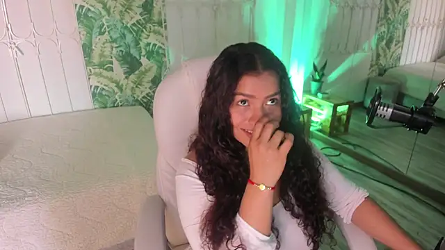 loly marce online show from 24, 4, 2026