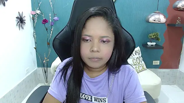 Snapshot of Melikasweetz chatting on 5, 3, 2025 Melikasweetz online show from 5, 3, 2025