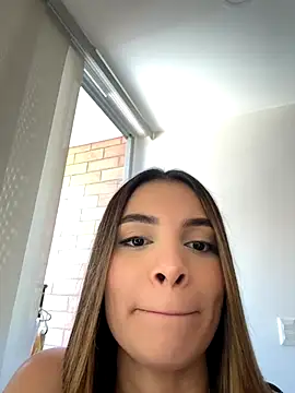 VictoriaNoah  online show from 8, 11, 2025