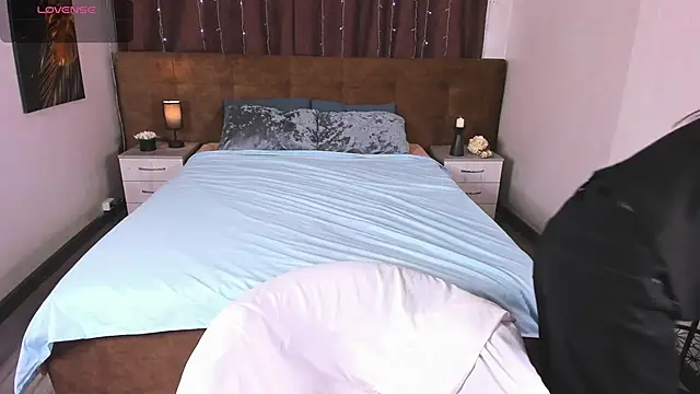 Snapshot of toooyour chatting on 8, 10, 2025 toooyour online show from 8, 10, 2025