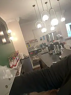 lairarose online show from 30, 10, 2025