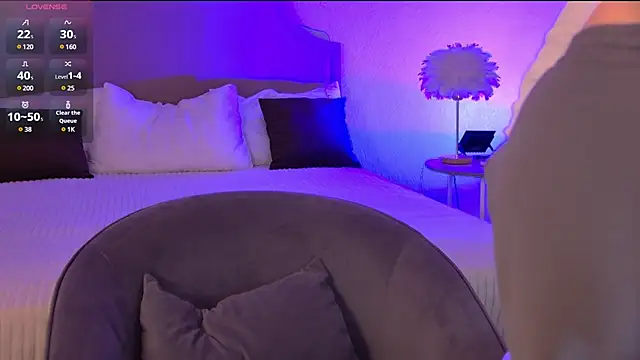 MiaBecky online show from 21, 3, 2025