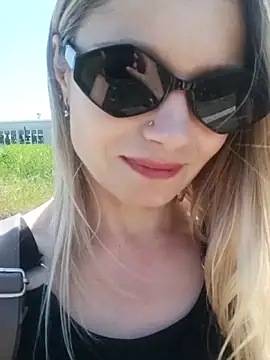 SweetCupcaks online show from 21, 5, 2026