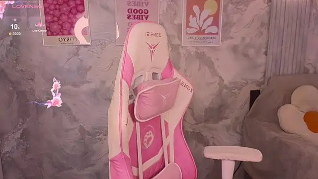 angel with flowers online show from 6, 3, 2025