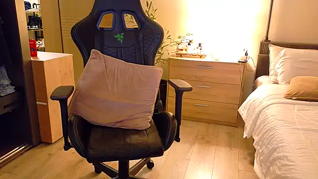 joycesilver online show from 1, 3, 2026