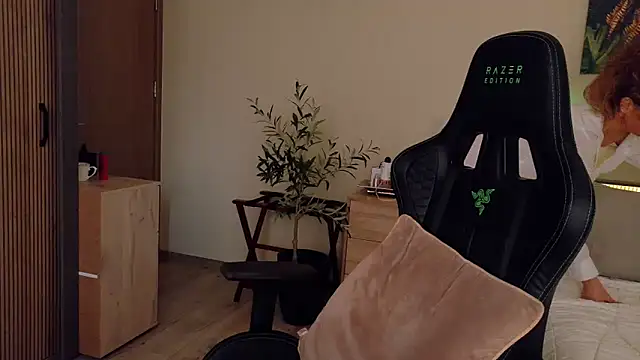 joycesilver online show from 12, 3, 2026