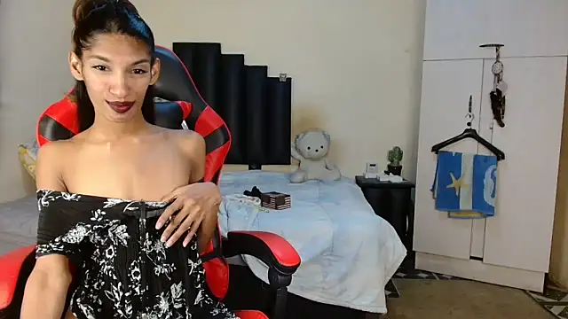 Silkylicious online show from 25, 4, 2026