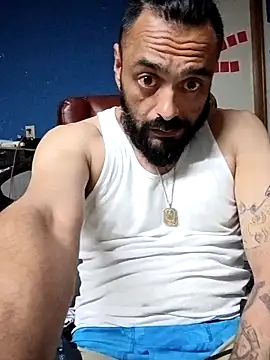 Snapshot of C8L3U chatting on 1, 3, 2026 C8L3U online show from 1, 3, 2026