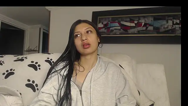 Nicolette ks  online show from 9, 9, 2025