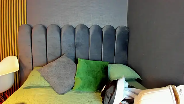 Nicolette ks  online show from 10, 1, 2026