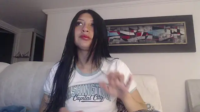 Nicolette ks  online show from 24, 9, 2025