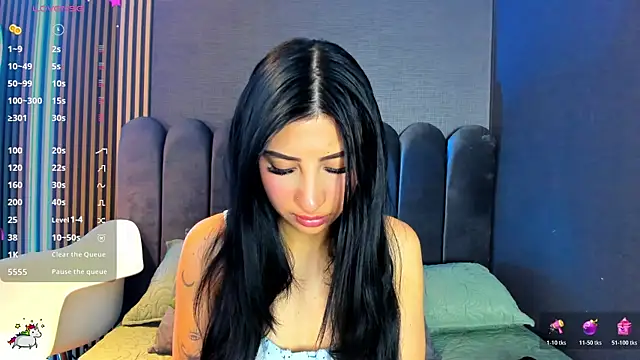 Nicolette ks  online show from 3, 12, 2025