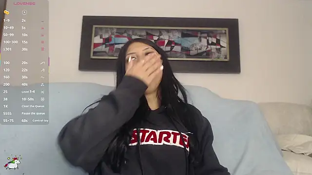 Nicolette ks  online show from 6, 10, 2025