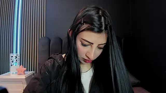 Nicolette ks  online show from 12, 5, 2026