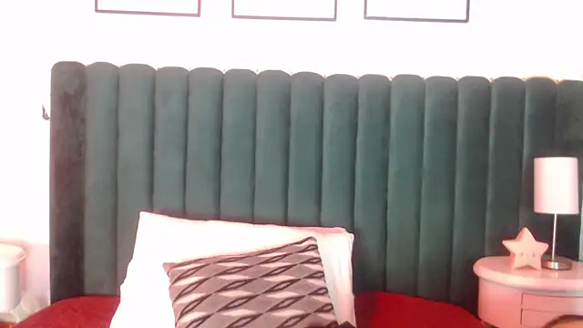 Nicolette ks  online show from 14, 11, 2025