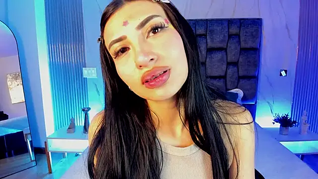 Nicolette ks  online show from 3, 7, 2026