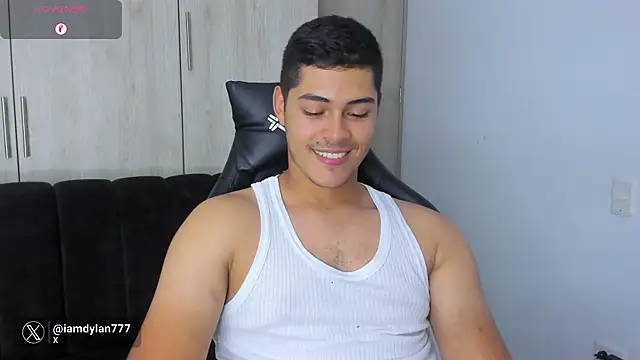 Iamdylan777 online show from 27, 2, 2025