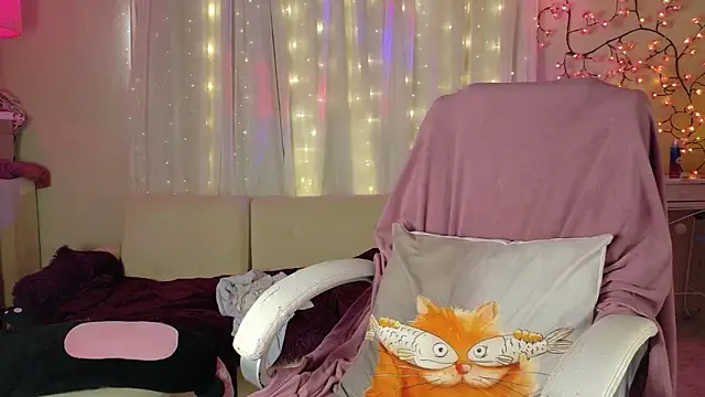 AllisonCatUwU online show from 18, 4, 2026