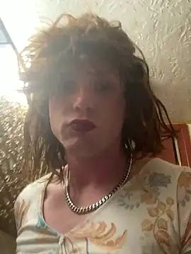 Snapshot of sum1betterthanmost chatting on 6, 4, 2026 sum1betterthanmost online show from 6, 4, 2026